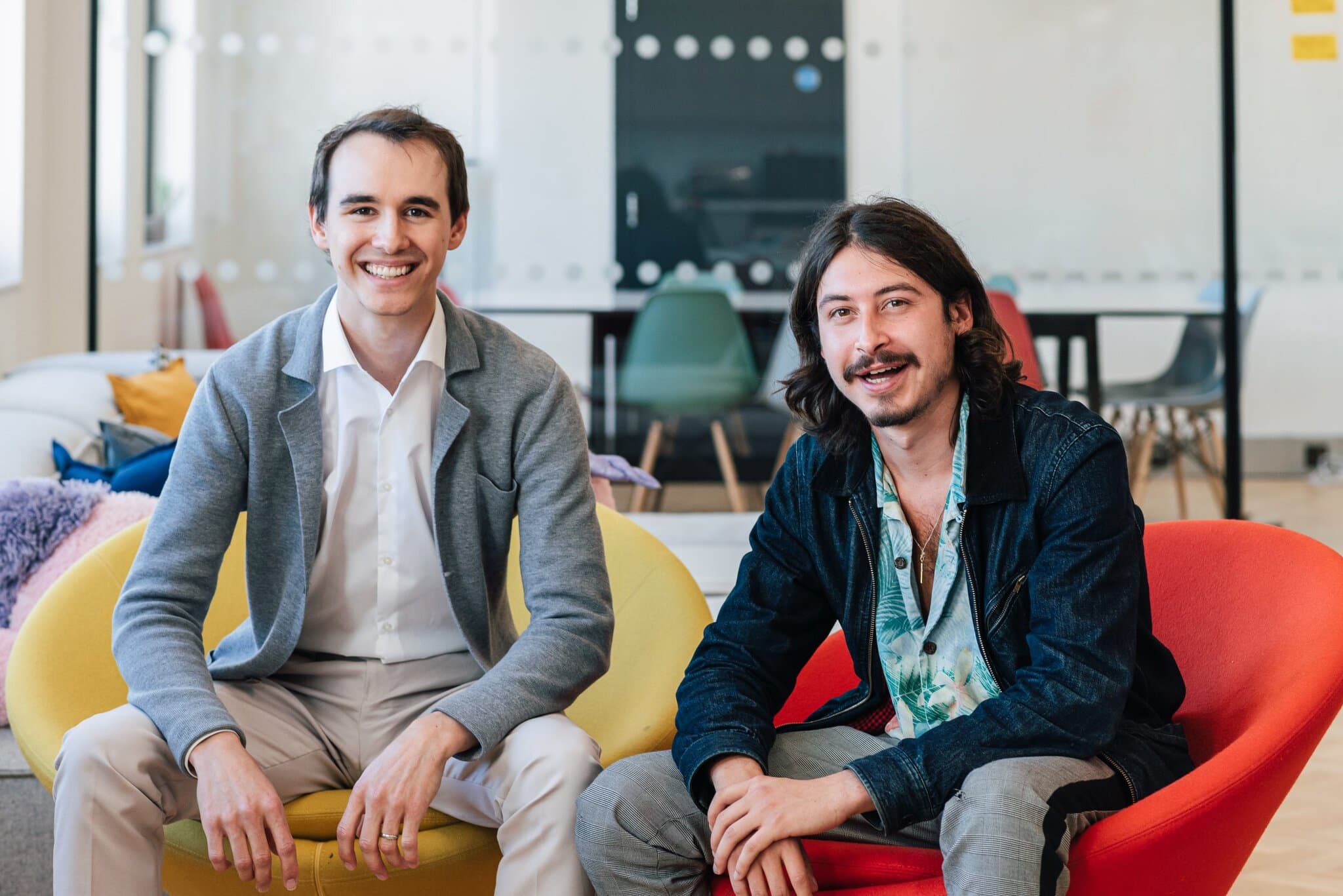 na snimke je tomas halgas a startup