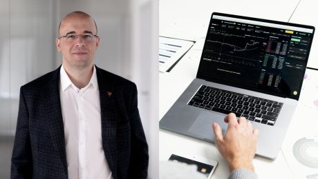 na snimke je matus carny, analytik, trhy