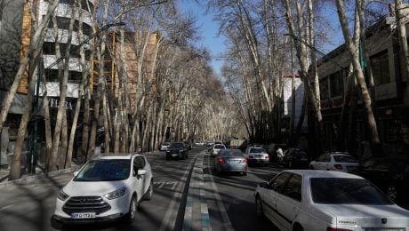 MIMORIADNE: MZVEZ varuje pred eskaláciou napätia, Slováci musia okamžite opustiť Irán