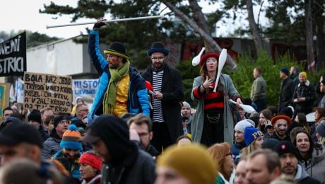 Na snímke účastníci protestného zhromaždenia platformy Otvorená kultúra, 31. marca 2026 v Bratislave.