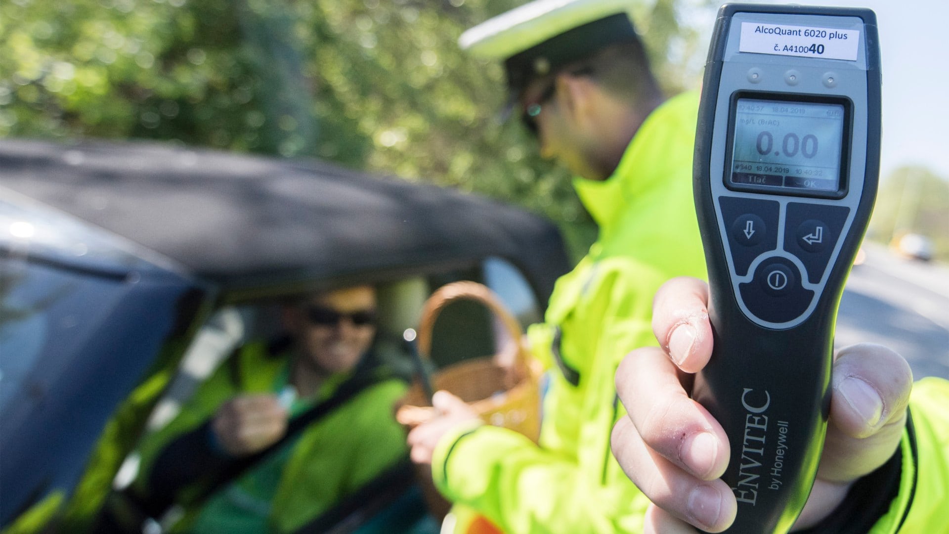 Bratislava polícia alkohol kontrola