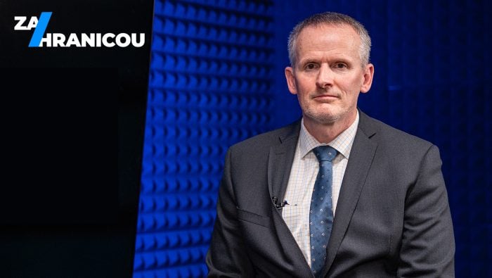 Za hranicou Peter Harmanovský