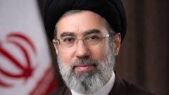 Irán má nového vodcu: K moci nastupuje syn mŕtveho Chameneího, Trump ho označil za ľahkú váhu