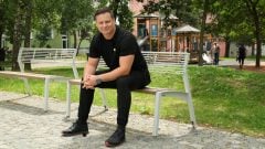 Politika ťa rieši,