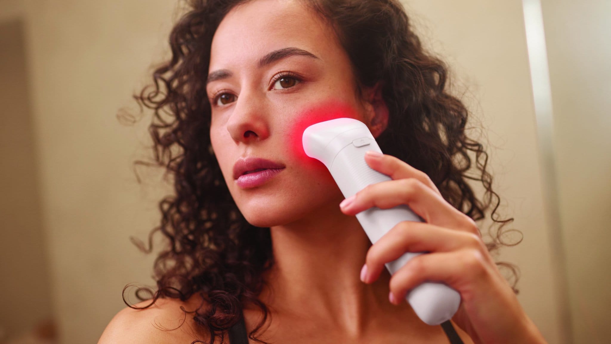 Mid-High-end epilator platform_YinYang_CO_PIP_3A_BRE750_00_RGB_16x9_GLB-C_V0_TIF