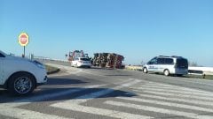 AKTUÁLNE: Na východe Slovenska spadlo auto po naháňačke do priepasti. Hasiči, ktorí smerovali k nehode havarovali tiež