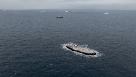 Ostrov vo Weddellovom mori