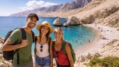 Vyzerá ako Mars, no leží v obľúbenej destinácii: „Mesačný ostrov“ láka na záhadný trojuholník a netradičné pláže