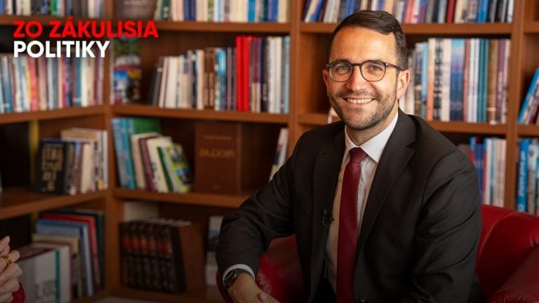 Zo zákulisia politiky Július Jakab