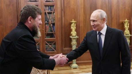 Ruský prezident Vladimir Putin (vpravo) a čečenský vodca Ramzan Kadyrov počas stretnutia v Moskve 29. apríla 2026.