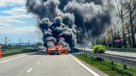 na snímke dopravná nehoda smerom do mesta Pereš