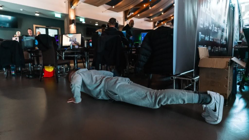 JUR05368-min-CH3h8McS