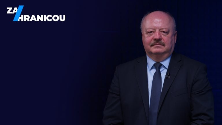 Za hranicou Pavel Macko