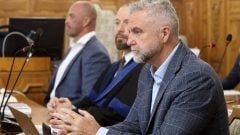 Kauza Očistec po rokoch pred súdom: Na lavici obžalovaných sa stretli Gašpar, Bödör aj Kováčik. Pojednávanie prerušili