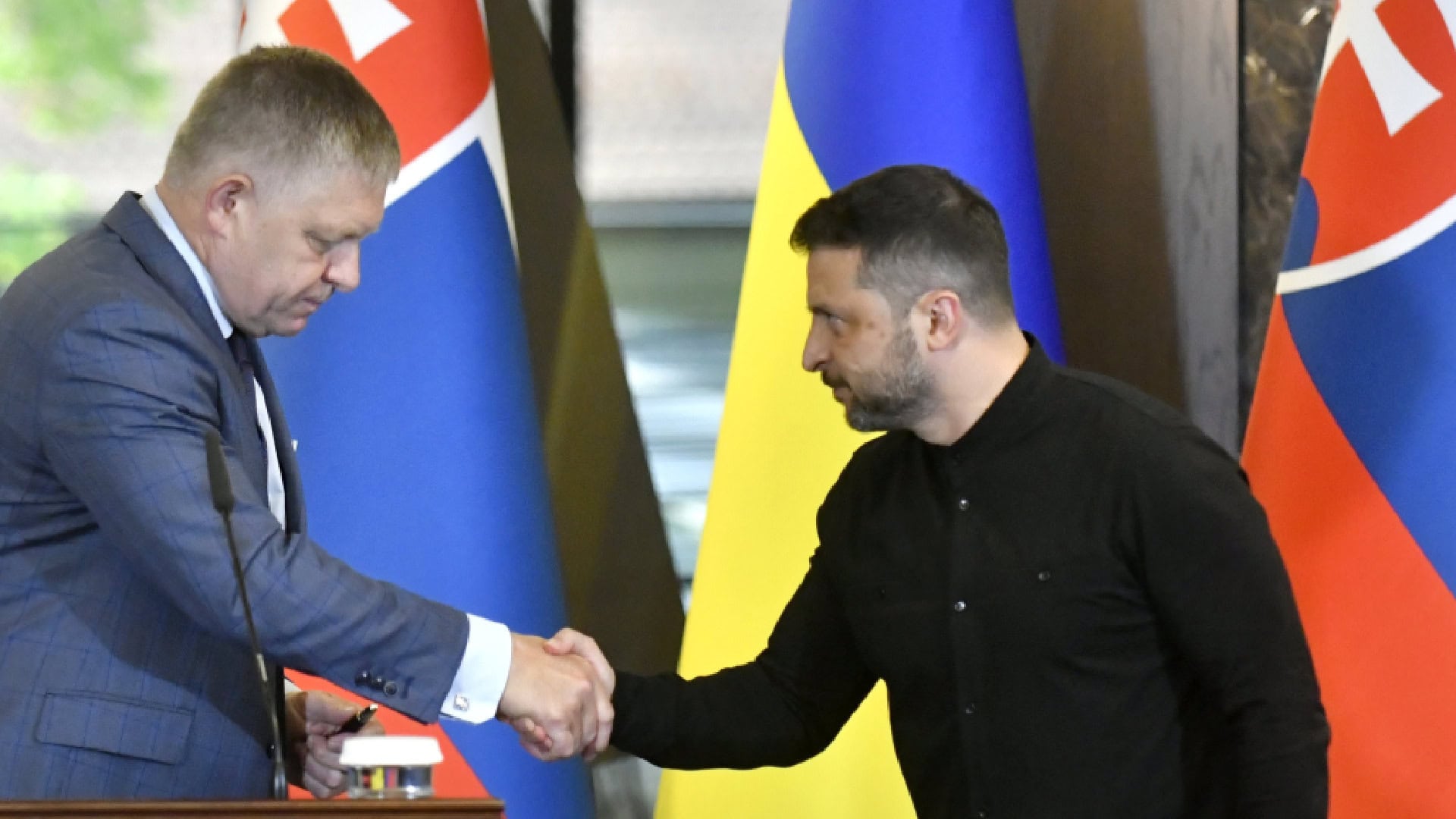 „Žiadne lacné gestá“: Fico prekvapil zmenou plánu, so Zelenským chce rokovať na Slovensku