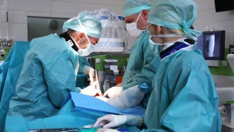 Žilinskí lekári zaviedli prelomovú metódu ako prví v strednej Európe. Svetová novinka prináša nádej tisícom Slovákov