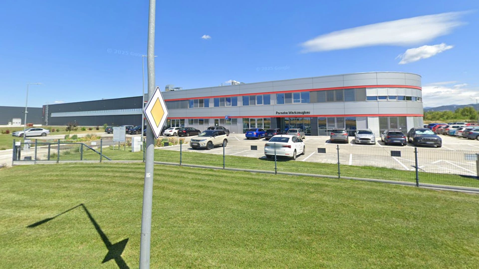 Porsche Smart Battery Shop s.r.o