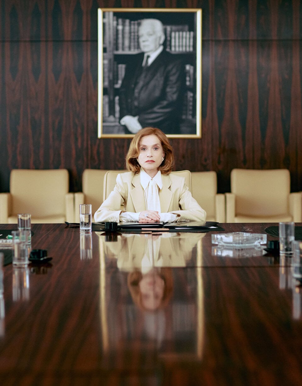Richest-Woman-In-The-World-Image01_FE024595