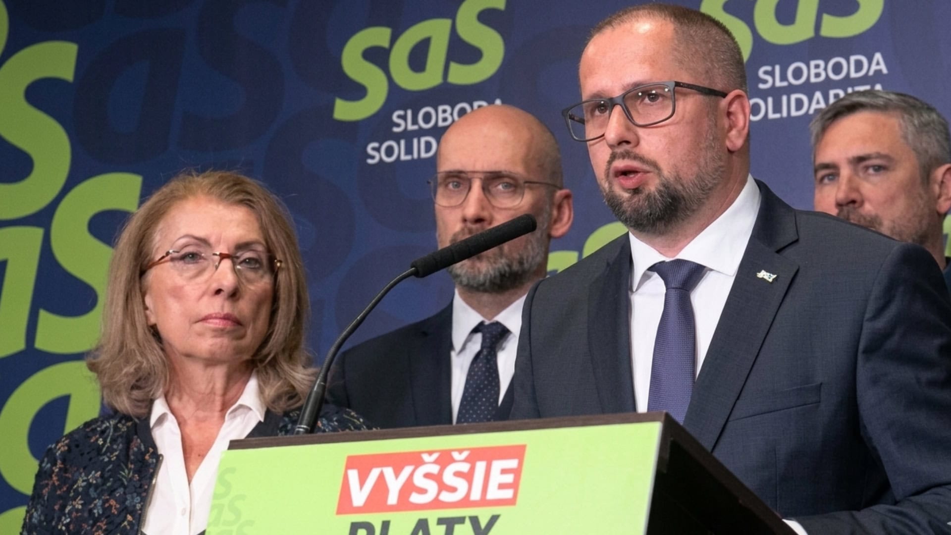 SaS, Peter Báthory