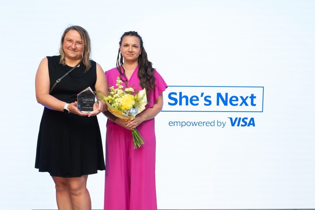 Víťazka Visa She’s Next Zuzana Kostolná a jej sestra Petra Molnárová. Podnikajú s firmou VEĽKÁvIna.