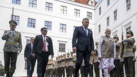 Na jednodňovú oficiálnu návštevu Slovenska pricestoval do Bratislavy indický predseda vlády Naréndra Módí, stretol sa s premiérom SR Robertom Ficom