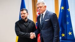 Na snímke Zelenskyj a Fico