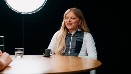 EXKLUZÍVNE pre Startitup: „Slovensko je môj domov,“ odkazuje Gwen McMullen. Prezradila, čo by Ficovi povedala do očí