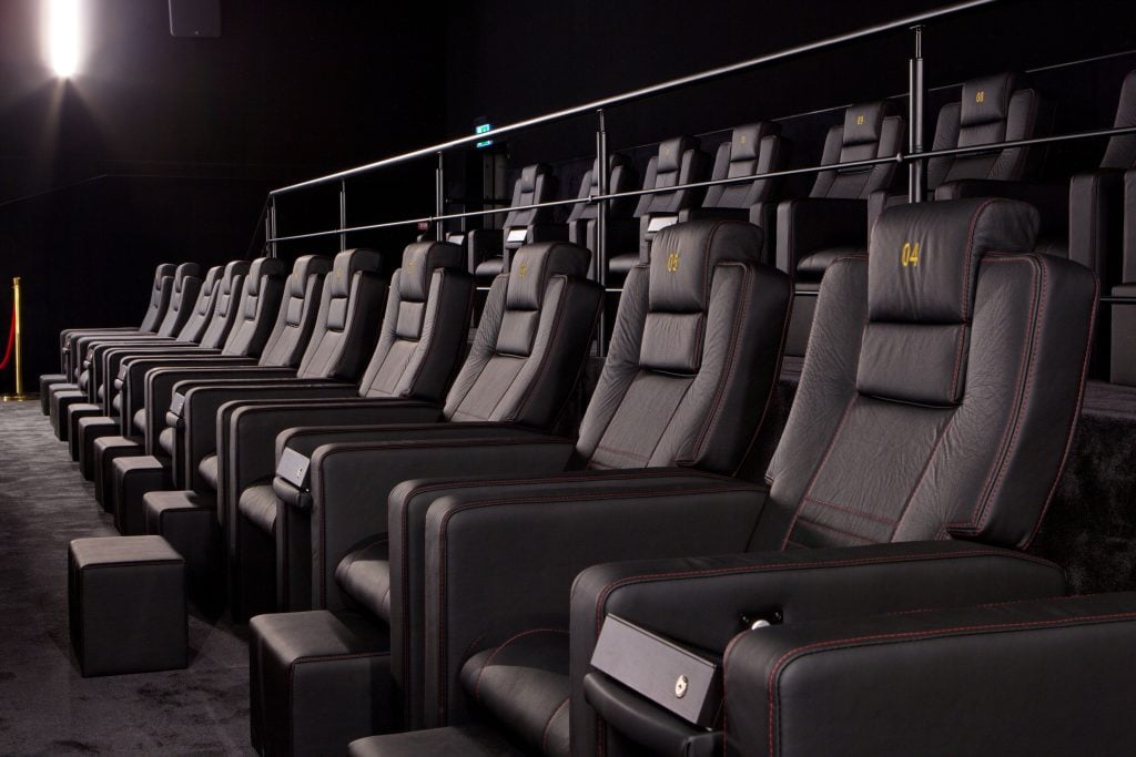 cinemax2