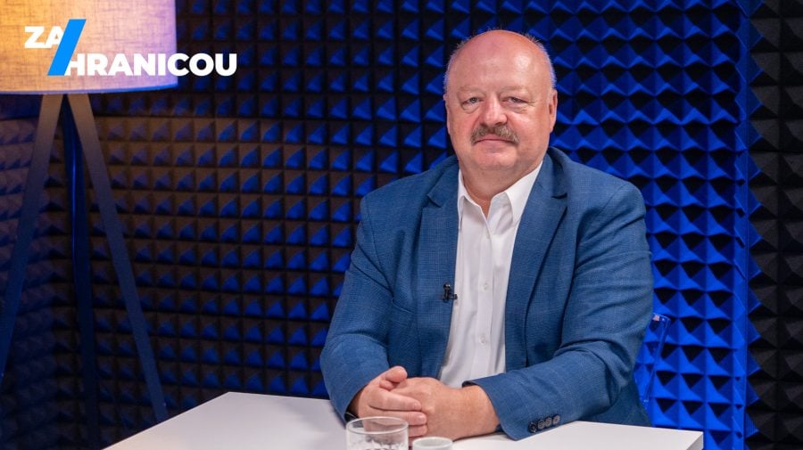 Za hranicou Pavel Macko