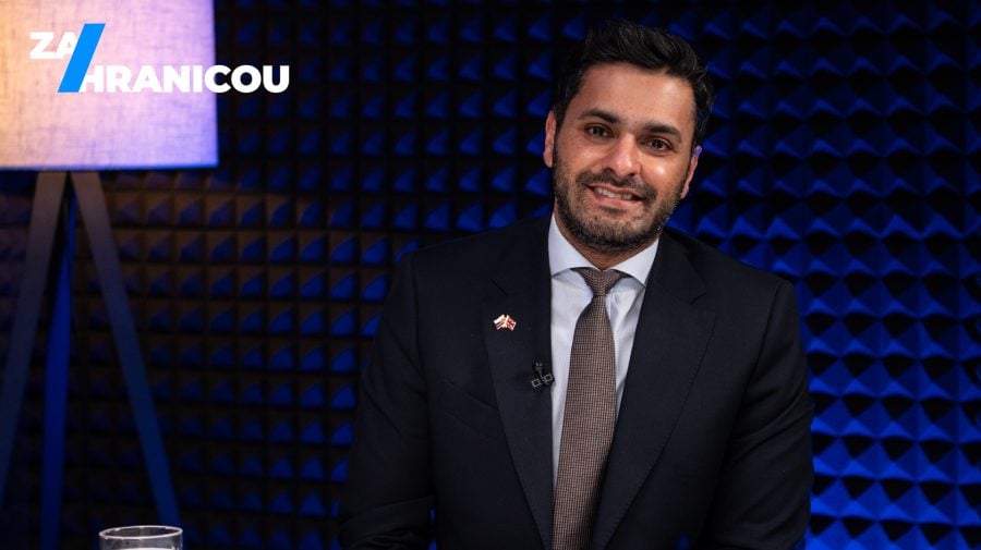 Za hranicou Bilal Zahid