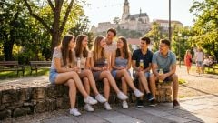 Prečo si v dospelosti tak ťažko hľadáme priateľov? Expertka opísala 4 otázky, ktoré okamžite prelomia ľady