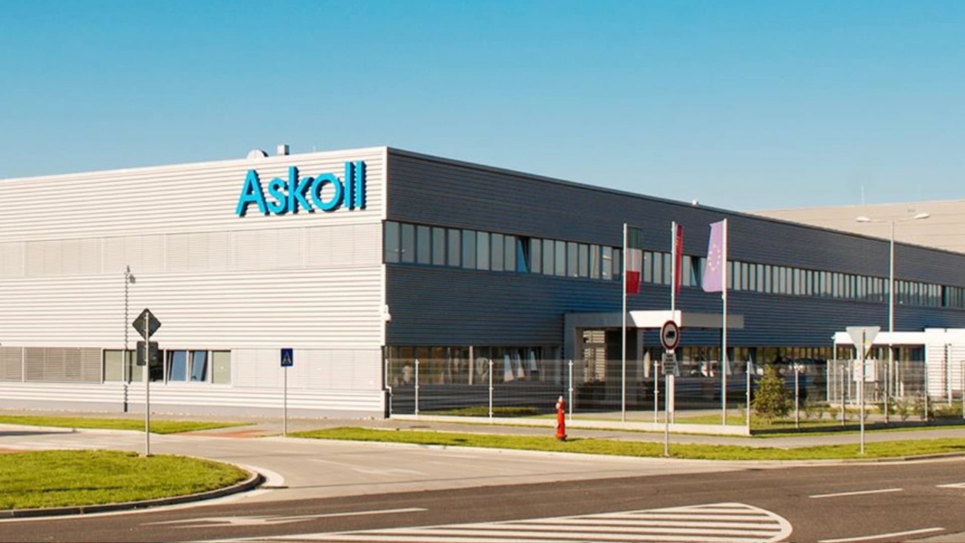 na snimke je askoll group