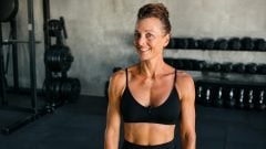 47-ročná fitness trénerka radí metódu 20-20-20-20 na silný stred tela. „Som silnejšia ako kedykoľvek predtým“