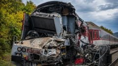 Polícia obvinila muža zo zrážky vlakov pri Rožňave: Tesne pred katastrofou vyskočil z rušňa