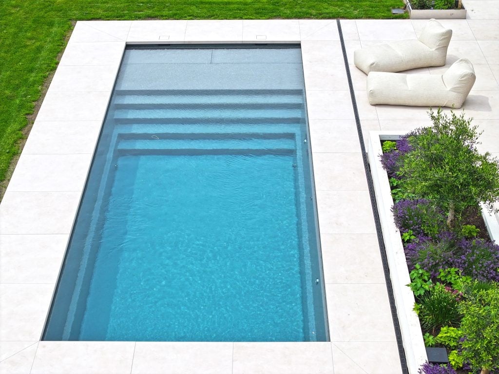 compass-pools-lido-modern-swimming-pool-with-sundeck-and-shallow-water-zone-3202