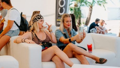 LOVESTREAM 2026