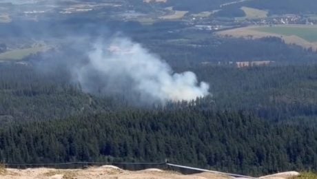 Požiar vo Vysokých Tatrách: Plamene zasiahli plochu 1,2 hektára blízko obľúbeného plesa