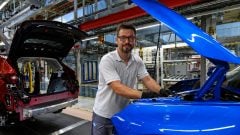 Jedna slovenská firma zarobila 979 miliónov eur. Prekonala 4 automobilky dokopy