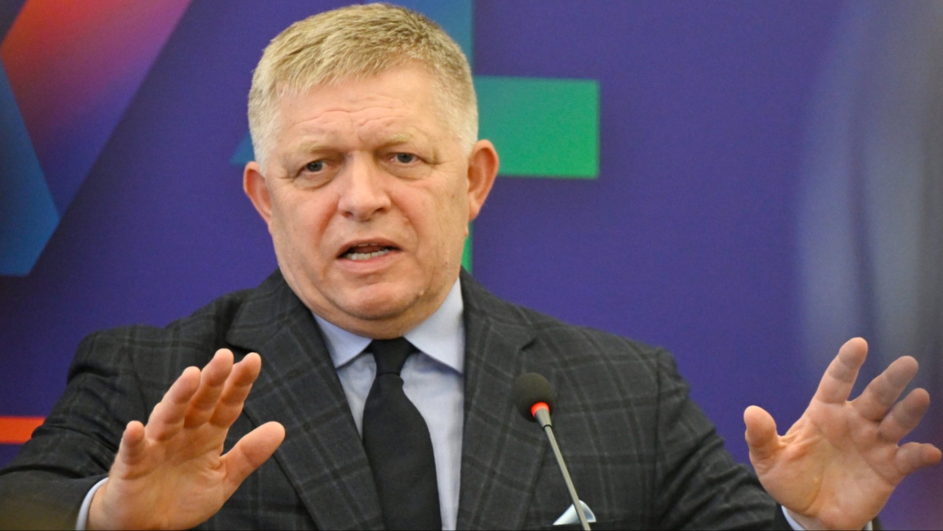Fico hovorí o zvrátenom svete