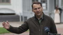 „Rusko by sme veľmi rýchlo porazili,“ tvrdí poľský minister Sikorski. Uviedol dva hlavné dôvody