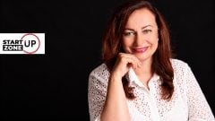 „Pre človeka, ktorý 30 rokov vstáva s vedomím, že je potrebný, firma nie je iba jeho práca, je to jeho identita,“ tvrdí expertka
