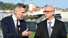 Veľký problém pre Valla. Winkler odstúpil v prospech jeho najväčšieho rivala (VIDEO)
