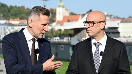 Veľký problém pre Valla. Winkler odstúpil v prospech jeho najväčšieho rivala (VIDEO)