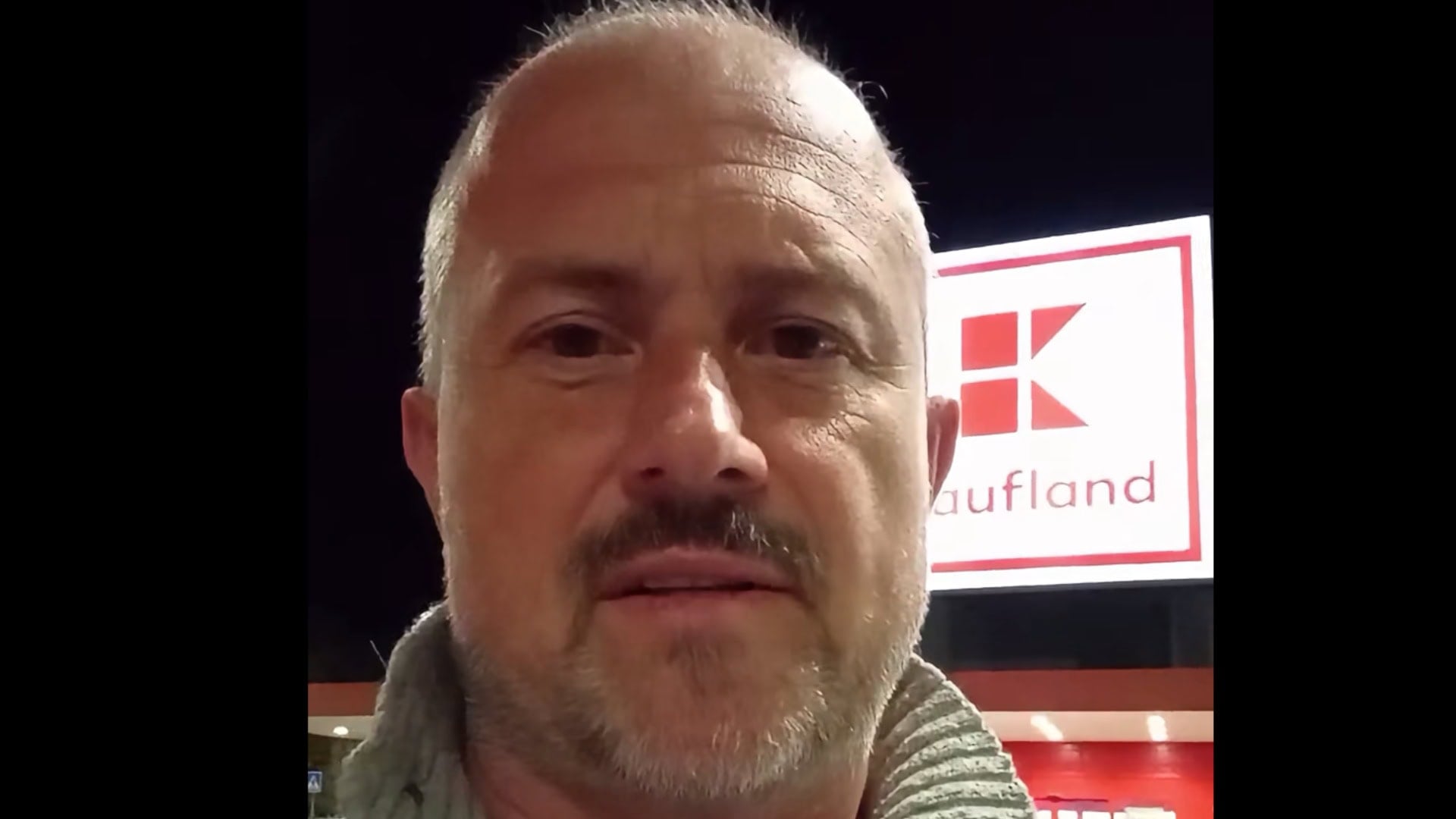 Na snímke Marian Kotleba