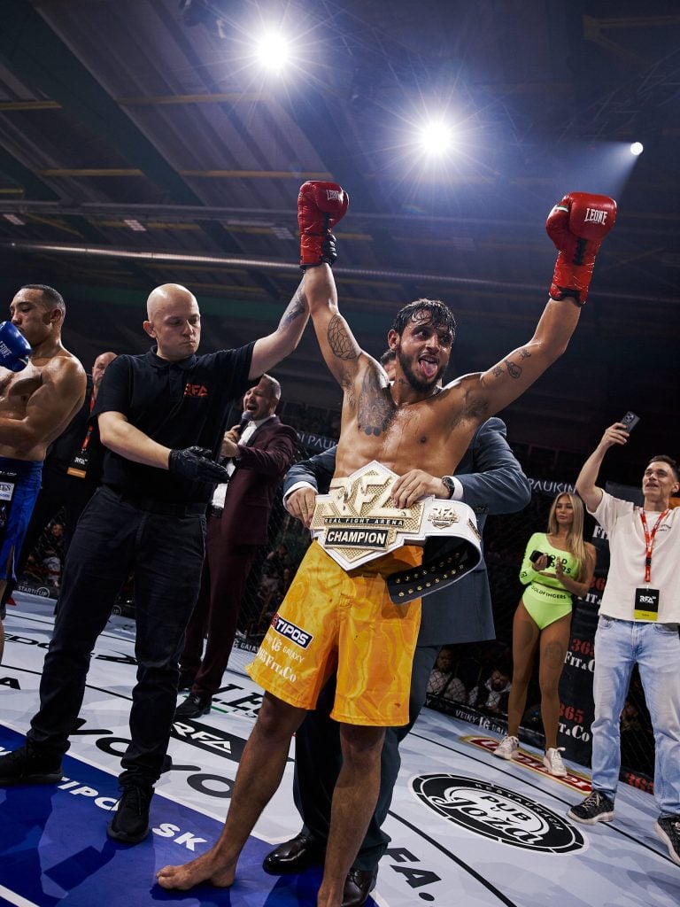 Sivák – sampion na RFA 34